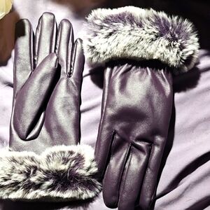 New Leather Chinchilla Fur-Trimmed Gloves